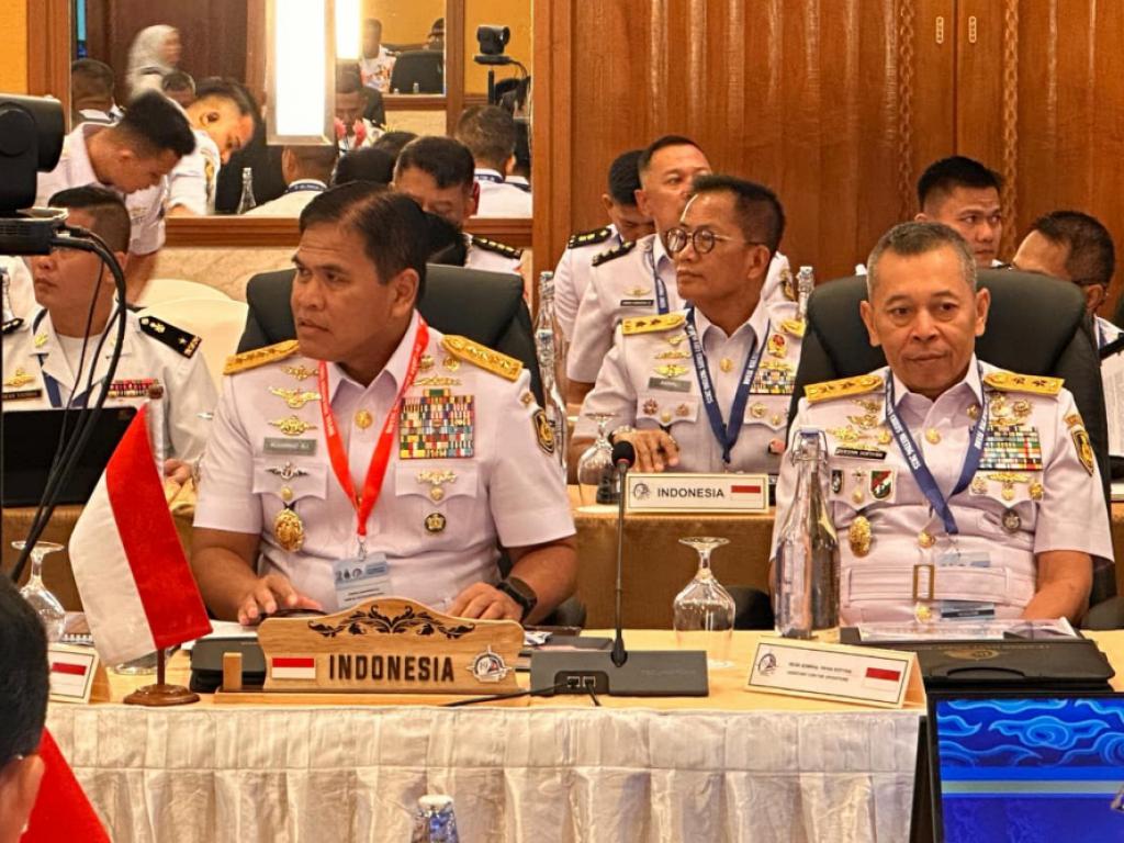 Kepala Staf Angkatan Laut (Kasal) Laksamana TNI Dr. Muhammad Ali memimpin delegasi TNI AL dalam ASEAN Navy Chiefs' Meeting (ANCM) ke-19