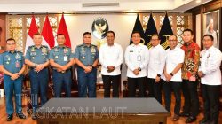 Kepala Staf Angkatan Laut (Kasal) Laksamana TNI Dr. Muhammad Ali bertemu Menteri Hukum RI dalam kunjungan kehormatan, memperkuat sinergi TNI AL-Kemenkum RI di bidang hukum maritim, keamanan laut, dan perlindungan kedaulatan nasional.