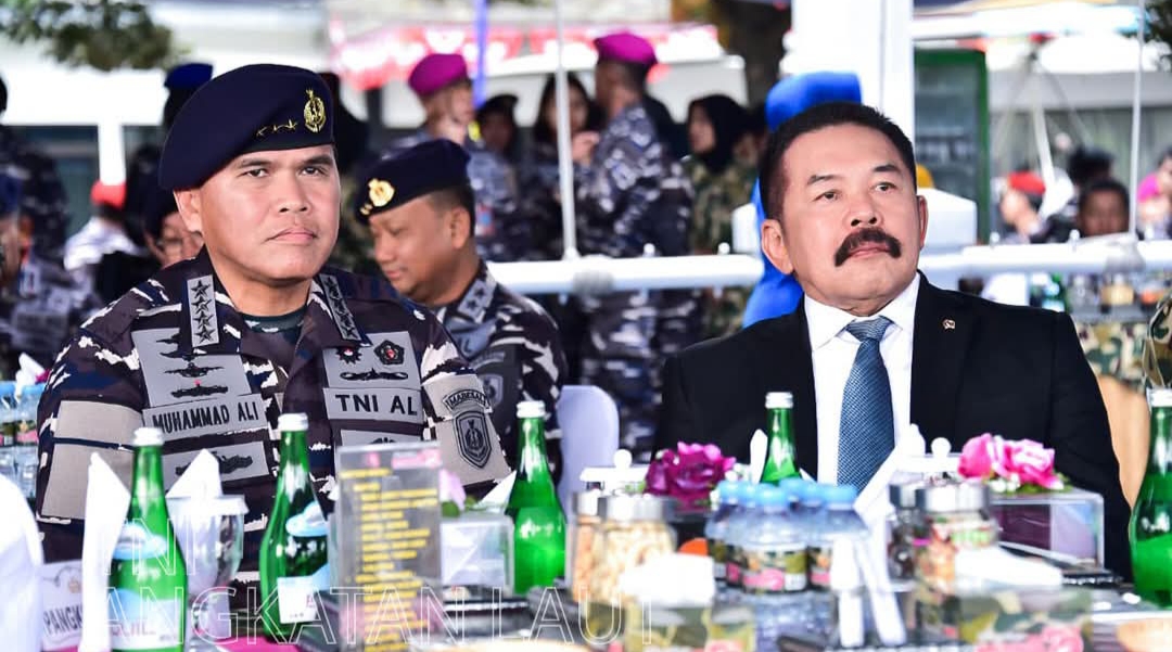 Jaksa Agung RI Dr. ST. Burhanuddin dan Kepala Staf Angkatan Laut (Kasal) Laksamana TNI Dr. Muhammad Ali