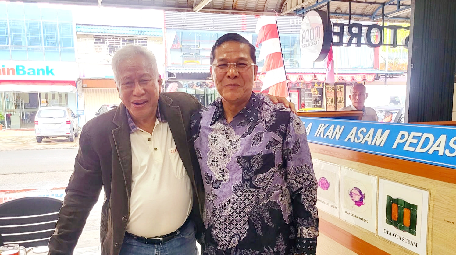 Datok Rida K Liamsi. Bersama Raja Mustakim