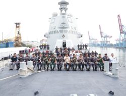 Menhan RI Sjafrie Sjamsoeddin Sambut Kedatangan KRI Brawijaya-320, Perkuat Pertahanan Maritim