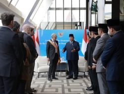 Presiden Prabowo Anugerahkan Bintang Jasa Utama kepada Bill Gates di New York