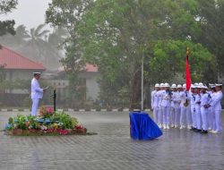 Letjen TNI Nur Alamsyah Pimpin Pelantikan 100 Prajurit Baru TNI AL di Tanjung Uban