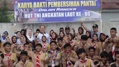 Bupati dan Danlanal Serahkan Sembako Langsung ke Warga! Ini Aksi Nyata TNI AL di Pulau Terdepan Natuna