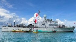 KRI Mandau 621 Gelar Bakti Sosial di Perbatasan Pulau Sebatik, Perkuat Sinergi dengan Nelayan