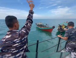 TNI AL dan TLDM Selamatkan KM Sehla, Kapal Nelayan yang Rusak Mesin di Selat Malaka