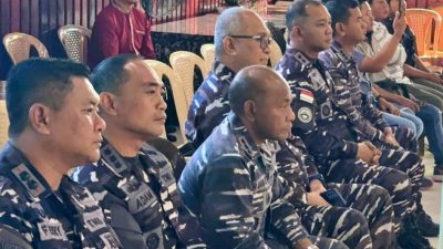 Wakil Presiden Republik Indonesia, Gibran Rakabuming, didampingi oleh unsur Satgas TNI AL Port Visit