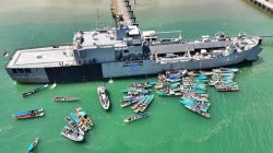 TNI AL Kotabaru Gelar Baksos, Donor Darah, dan Open Ship KRI Teluk Ende-517, Implementasi Visi Maritim Kasal