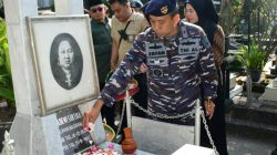 Jaga Warisan Leluhur, Danlanal Bandung Ikuti Ziarah Pendiri Kota dalam Rangka HJKB ke 215