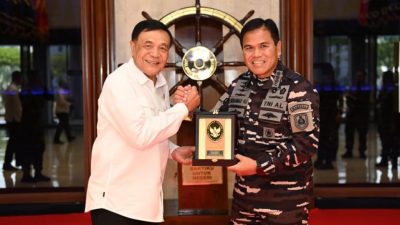Kasal Dr Muhammad Ali dan Menkopolhukam Jenderal TNI (Purn) Djamari Chaniago.