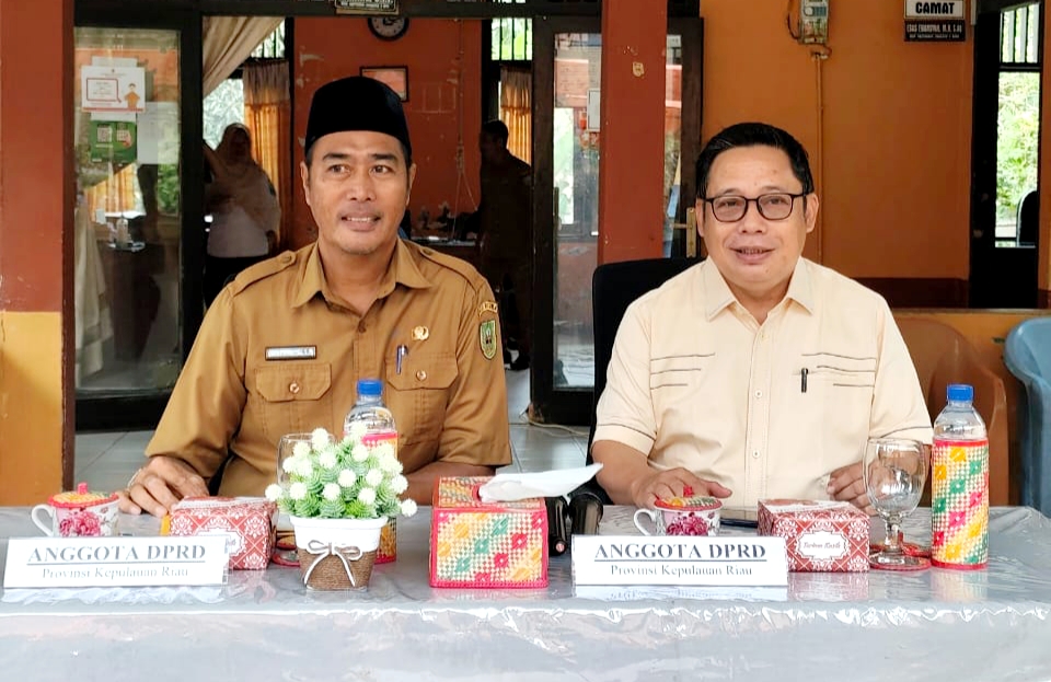 Daeng Amhar, ke Kecamatan Serasan Timur