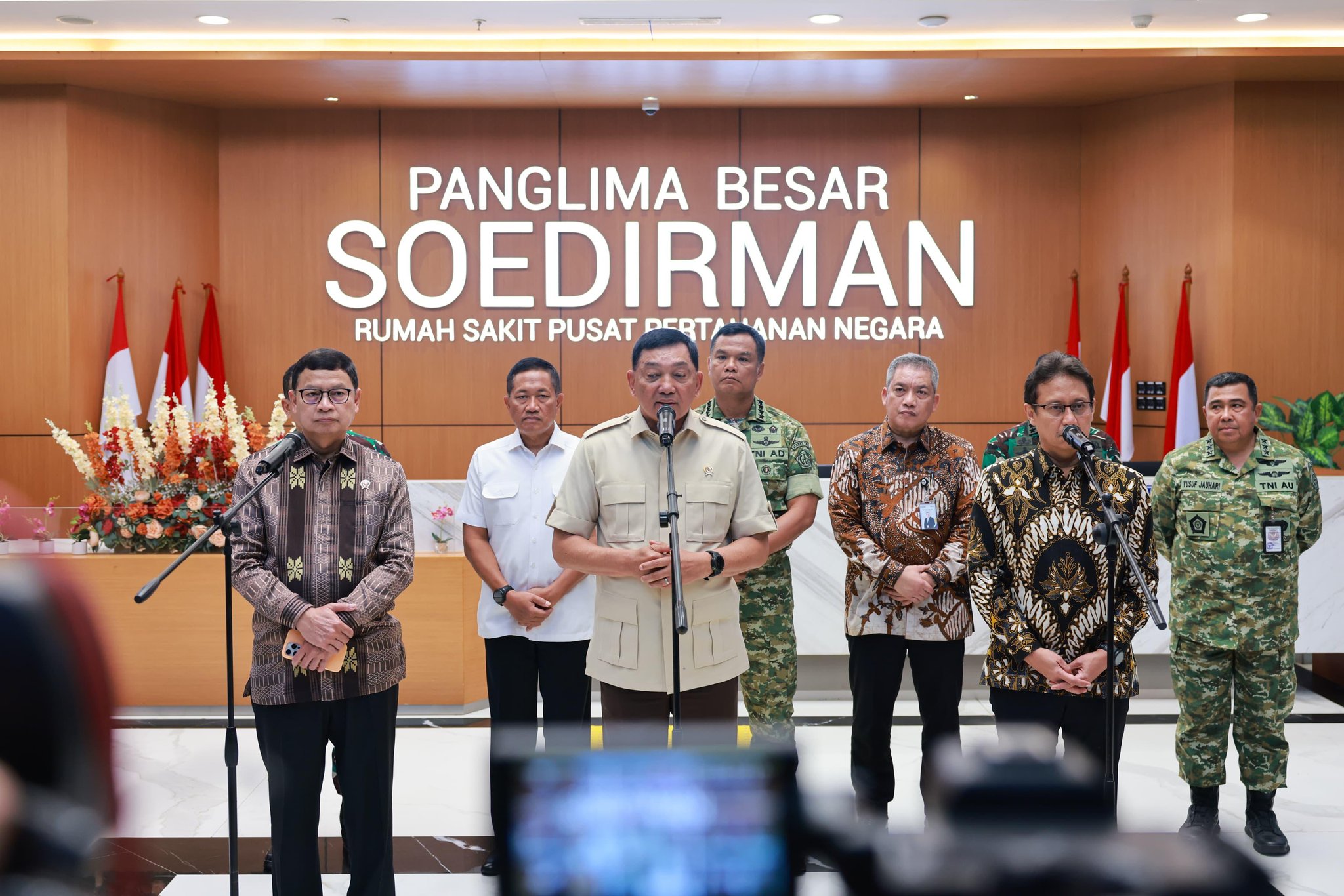 Menteri Pertahanan Republik Indonesia, Sjafrie Sjamsoeddin, secara resmi membuka akses pengobatan gratis