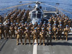 Patriotisme di Laut Mediterania: Prajurit TNI Rayakan HUT ke 80 di Misi Perdamaian PBB