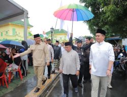 Reses dan Aksi Nyata Endipat Wijaya di Kepri: Serahkan 1.000 Sembako dan Serap Aspirasi Warga Belakang Padang