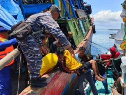 Evakuasi TNI AL di Muncar: Sinergi Cepat Tangani Korban Kebakaran KM Anugrah Indah