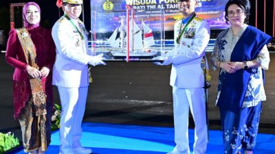 Kepala Staf Angkatan Laut (Kasal) Laksamana TNI Dr. Muhammad Ali memimpin secara langsung Upacara Wisuda Purna Wira (WPW) Perwira Tinggi (Pati) TNI AL Tahun 2025