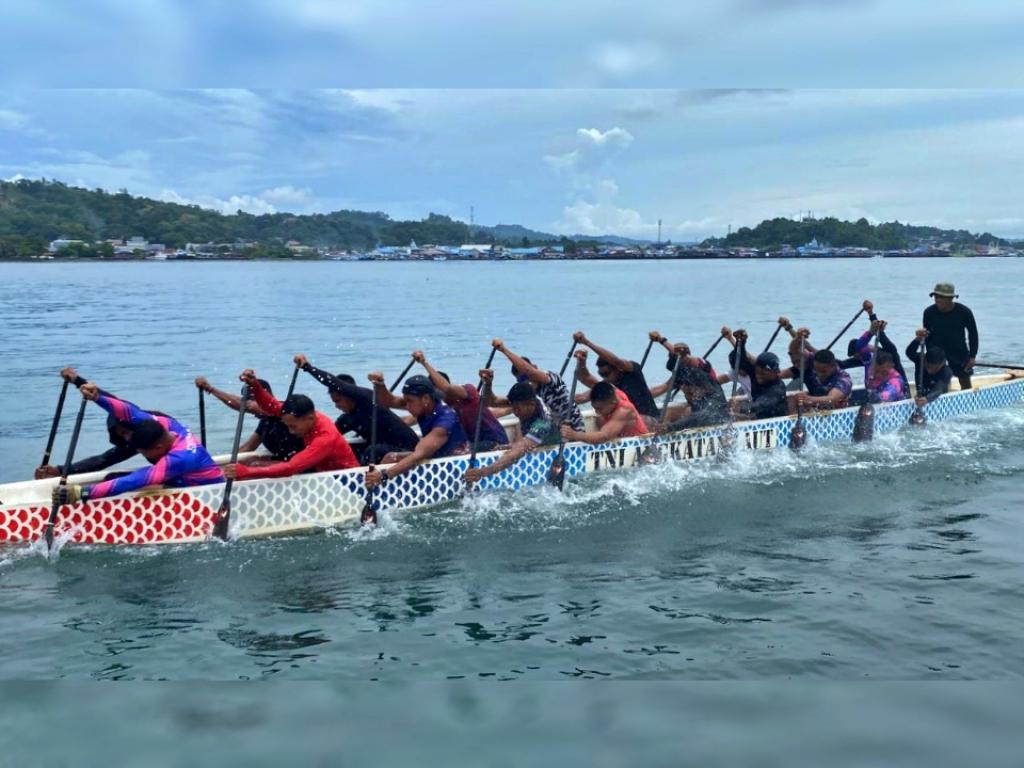 Dragon Boat Pasukan Marinir