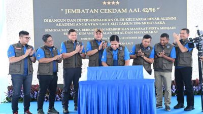 Inisiatif Laksamana TNI Dr. Muhammad Ali ini menjadi blueprint bagi pembangunan sinergi TNI-Rakyat yang lebih solid