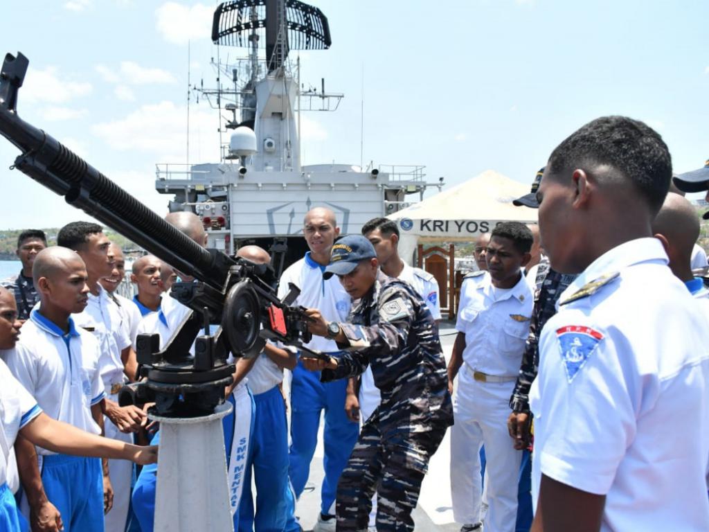 KRI Yos Sudarso-353