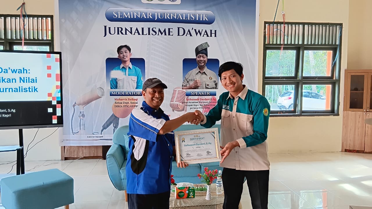 Saibansah Dardani, Ketua PWI Kepri sekaligus Ketua Dema pertama STIQ Kepri