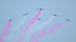 Kekuatan Maritim Indonesia Memukau, Presiden Prabowo Saksikan Langsung 10 Formasi Udara dan Parade 51 Kapal Perang