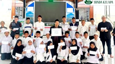 Santunan Anak Yatim, Masjid Agung Sunda Kelapa