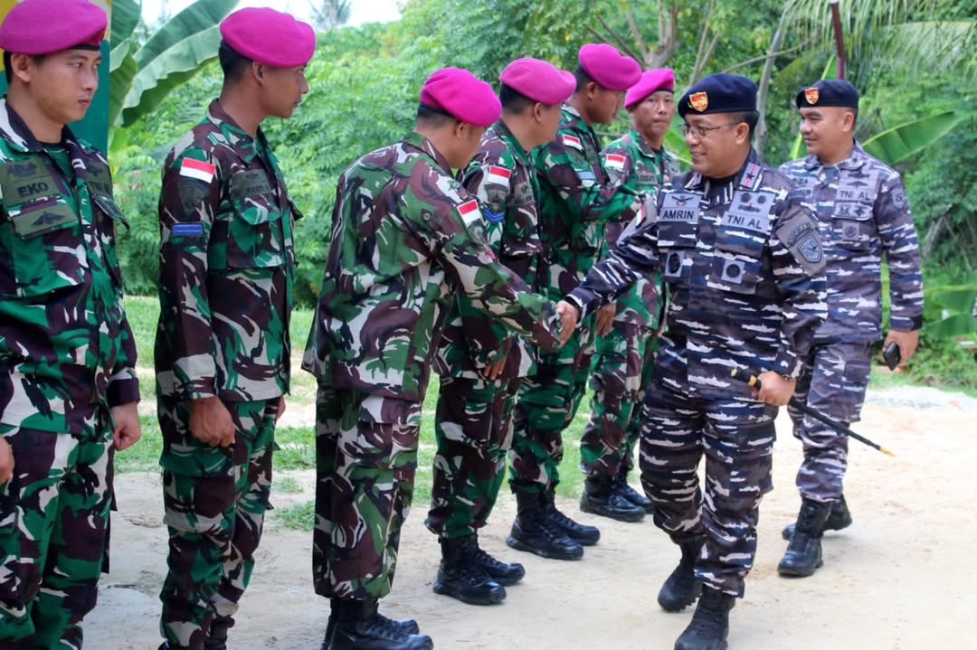 Laksda Amrin Rosihan Hendrotomo