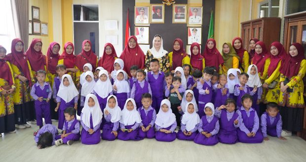 Komitmen Nyata untuk Pendidikan Generasi Emas Natuna