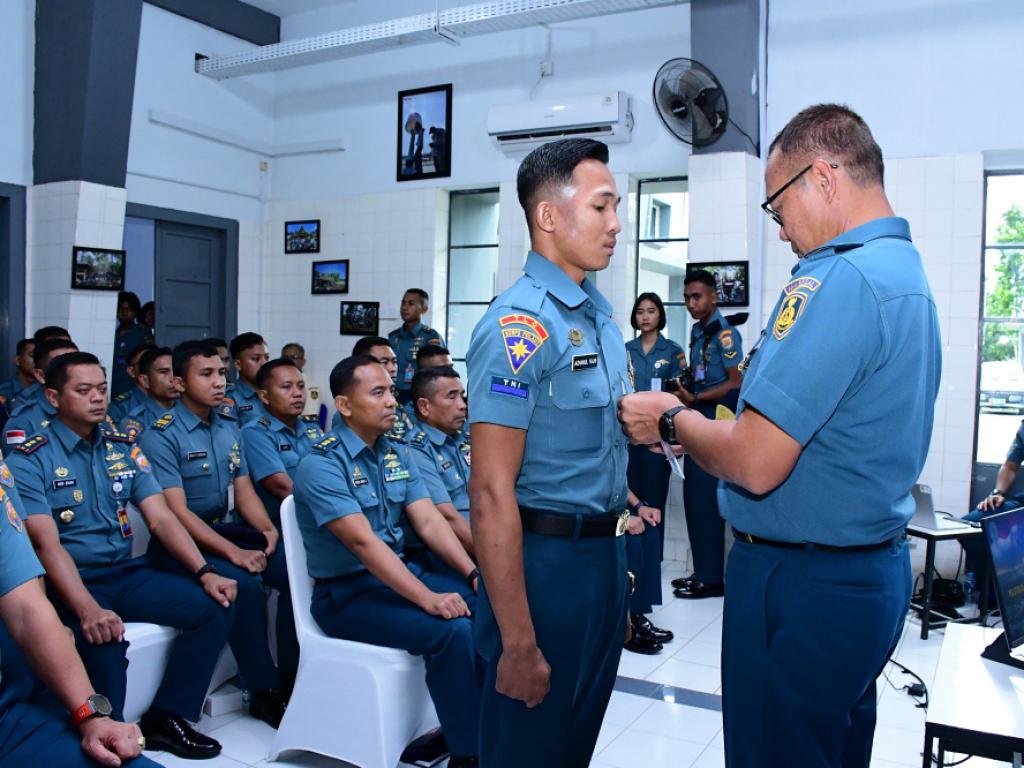 komunikasi dan elektronika (Komlek) di jajaran Komando Armada I (Koarmada I)