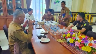 Rapat Koordinasi dan Penandatanganan Berita Acara Bersama (BAB) dengan Forum Koordinasi Pimpinan Daerah (Forkopimda), Senin (3/11/2025).