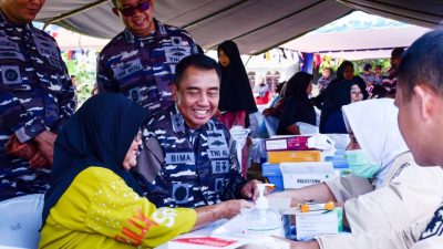 Panglima Komando Armada I (Pangkoarmada I), Laksamana Muda TNI Haris Bima Bayuseto, memimpin secara langsung Upacara Penutupan Tentara Manunggal Membangun Desa