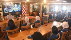 Pangkoarmada II Paparkan Peran Strategis TNI AL di Kawasan Indo-Pasifik kepada Mahasiswa Unair