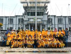 TNI AL Koarmada I Tanjung Pinang Bangun Cinta Tanah Air Melalui Kunjungan Edukatif Siswa SD