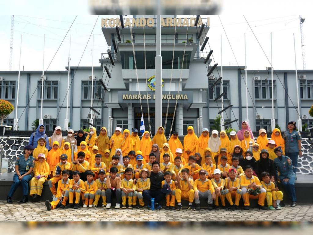 kunjungan edukatif siswa-siswi SD Islam De Green Camp Tanjungpinang