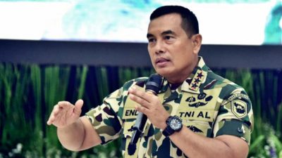 Keterangan Foto: Panglima Korps Marinir, Letnan Jenderal TNI (Mar) Endi Supardi, memimpin Sarasehan Kebangsaan dalam rangka HUT ke-80 Korps Marinir yang dihadiri para Komandan dari masa ke masa dan seluruh Perwira Tinggi.