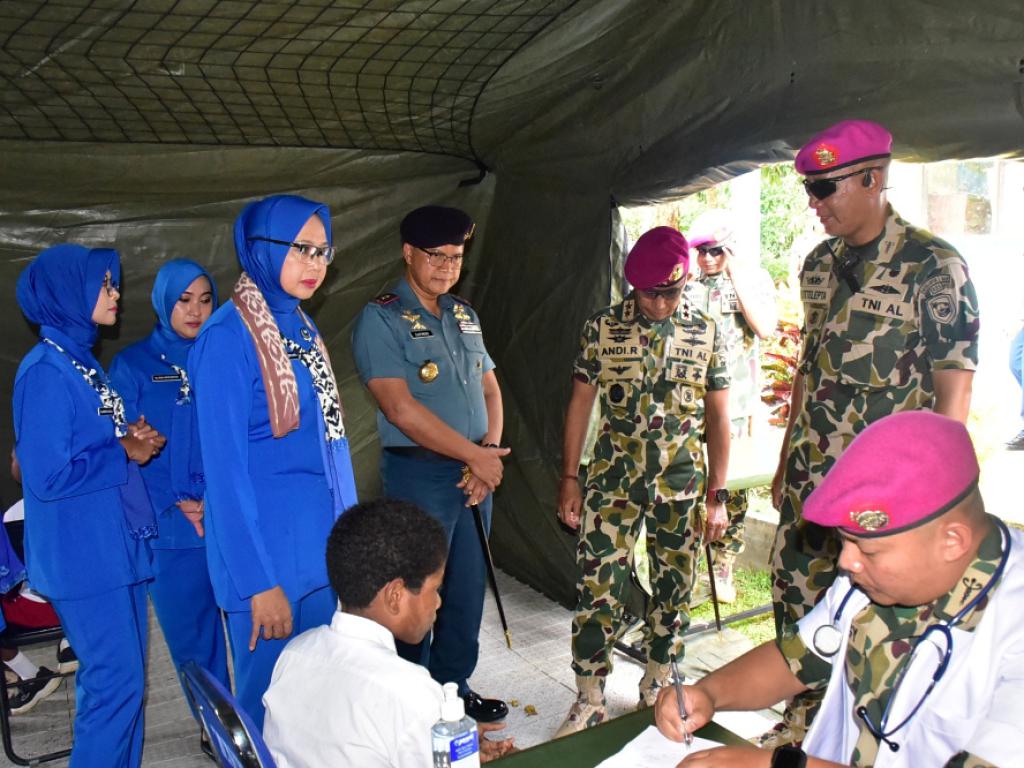 Bakti Sosial Pasmar 3 ini bukan hanya kegiatan seremonial, tetapi merupakan implementasi nyata dari prioritas Kasal Dr. Muhammad Ali. TNI AL, melalui kemanunggalan dengan rakyat