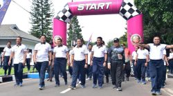 Kebugaran Lahir Batin Kunci Kekuatan Marinir, Kasal Pimpin Langsung Olahraga Bersama Prajurit Petarung