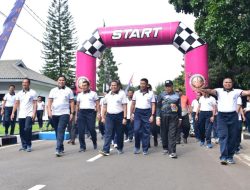 Kebugaran Lahir Batin Kunci Kekuatan Marinir, Kasal Pimpin Langsung Olahraga Bersama Prajurit Petarung