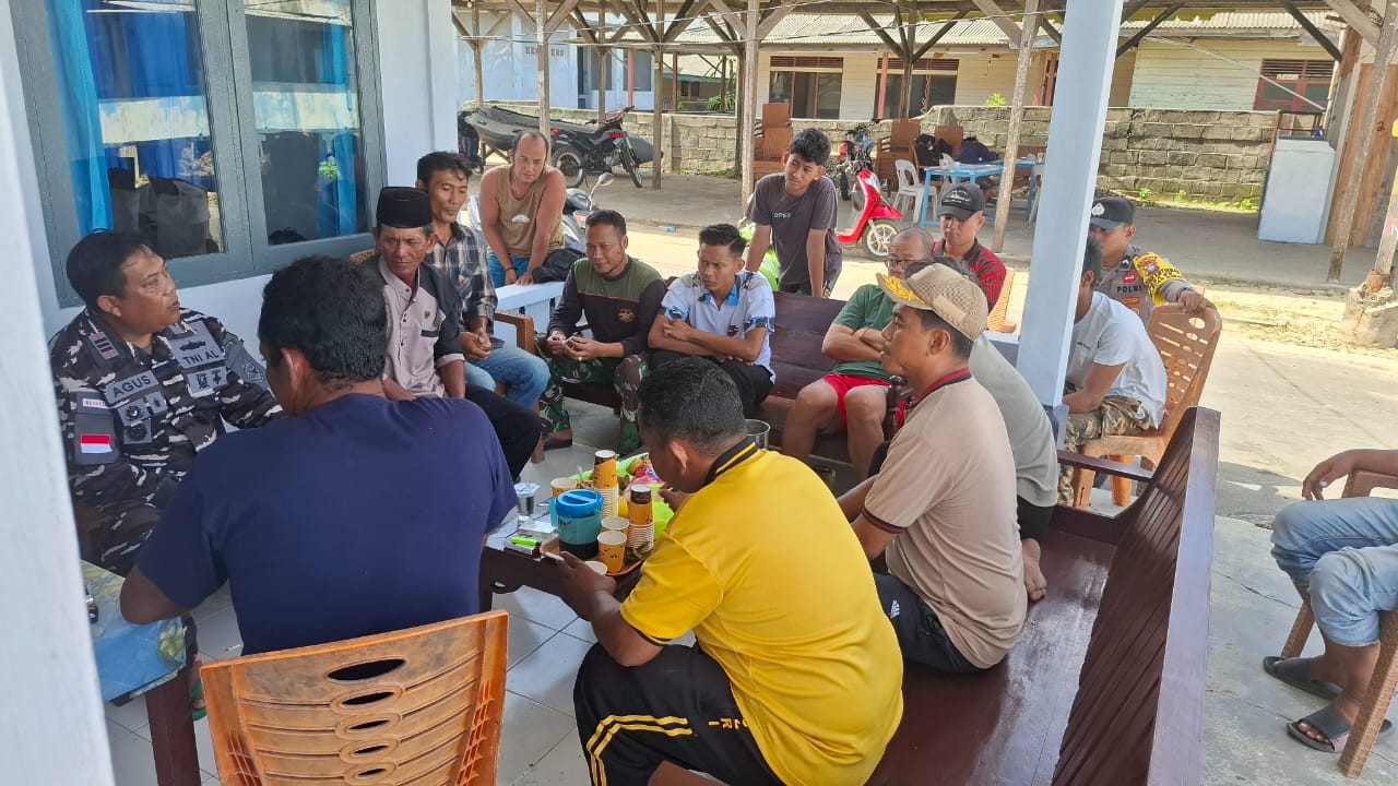 Masyarakat Kecamatan Midai Kab Natuna