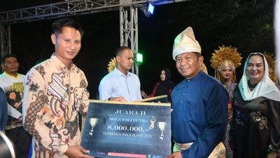 Danlanud RSA,Marsekal Pertama TNI Onesmus Gede Rai Aryadi, hadiri malam puncak HUT Natuna ke-26. Apresiasi tinggi diberikan pada pagelaran "Samudera Budaya" yang menunjukkan kekayaan seni dan semangat kolaborasi masyarakat Natuna.