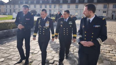 Asisten Operasi (Asops) Kasal, Laksda TNI Yayan Sofiyan, bertindak sebagai Head of Delegation (HoD) dalam serangkaian pertemuan penting di Paris pada 17-19 November 2025.