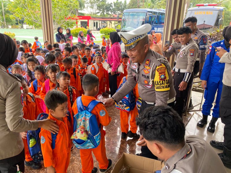 Polisi Sahabat Anak