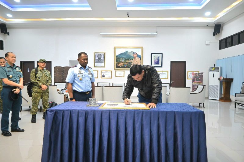 Foto Penerangan Angkatan Udara Lanud RSA