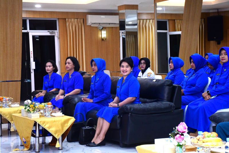 ceramah kesehatan yang mengangkat topik pentingnya pencegahan dan deteksi dini kanker serviks