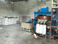 Diduga Simpan Timah Ilegal Senilai Rp40 Miliar, TNI AL Geledah Gudang dan Smelter di Sungailiat