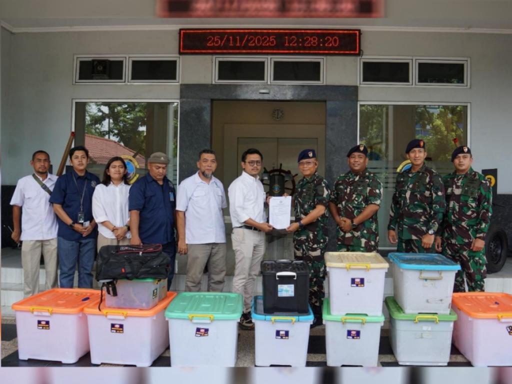 sinergi apik antara Tim Pengamanan (Pam) Pelni TNI AL dan Balai Konservasi Sumber Daya Alam (BKSDA) Wilayah III Jakarta Utara