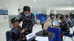 Koarmada II Perkuat Sinergi dengan Rakyat di Hari Armada RI 2025 melalui Bakti Sosial dan Program MBG