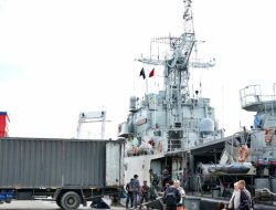 TNI AL Bergerak Cepat Bantu Korban Bencana, Pimpin Langsung Laksamana TNI Dr. Muhammad Ali