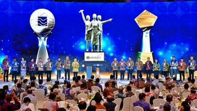 Kepala Staf Angkatan Laut (Kasal) Laksamana TNI Dr. Muhammad Ali menerima penghargaan bergengsi Bank Indonesia Special Award 2025