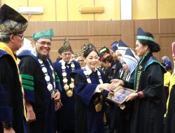 Universitas Batam Wisudakan 724 Lulusan, Siap Cetak Generasi Unggul Berdaya Saing Global
